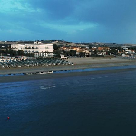Hotel Internazionale มาร็อตตา ภายนอก รูปภาพ