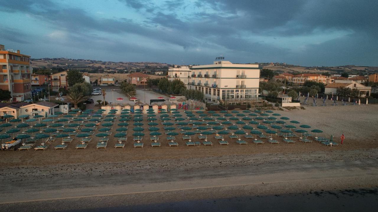 Hotel Internazionale มาร็อตตา ภายนอก รูปภาพ