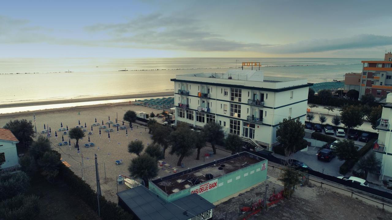 Hotel Internazionale มาร็อตตา ภายนอก รูปภาพ