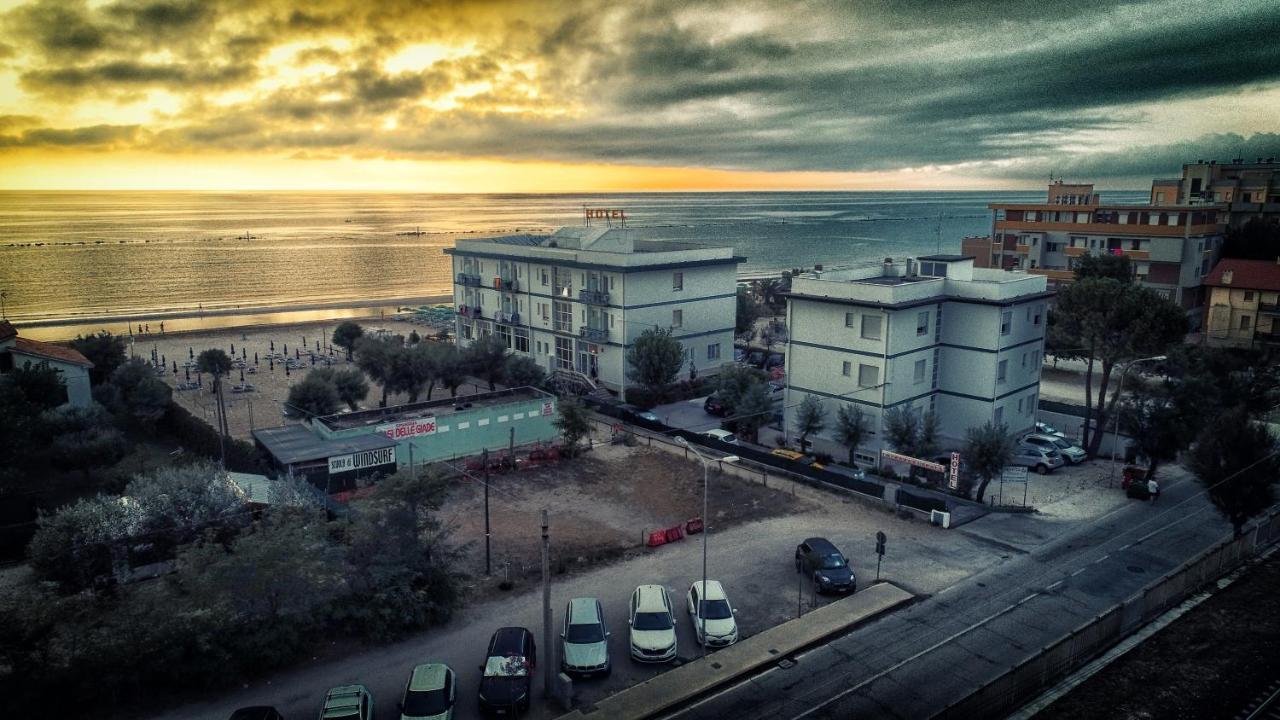Hotel Internazionale มาร็อตตา ภายนอก รูปภาพ