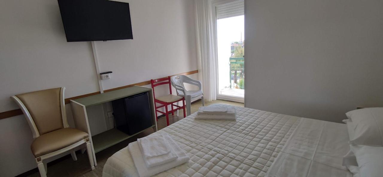 Hotel Internazionale มาร็อตตา ภายนอก รูปภาพ