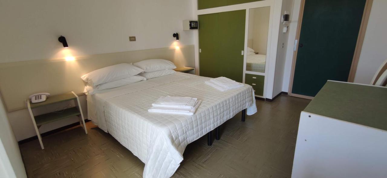 Hotel Internazionale มาร็อตตา ภายนอก รูปภาพ