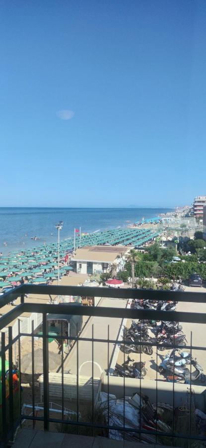 Hotel Internazionale มาร็อตตา ภายนอก รูปภาพ