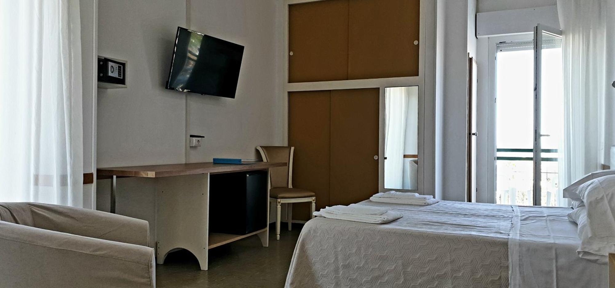 Hotel Internazionale มาร็อตตา ภายนอก รูปภาพ