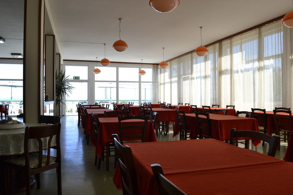 Hotel Internazionale มาร็อตตา ภายนอก รูปภาพ